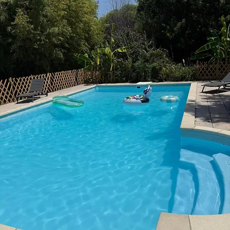 بيت للعطل Avec Piscine & - La Sacristie