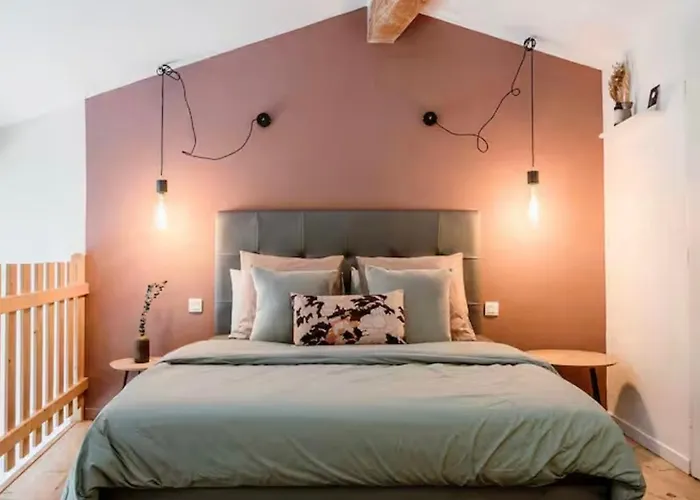 Avec Piscine & - La Sacristie