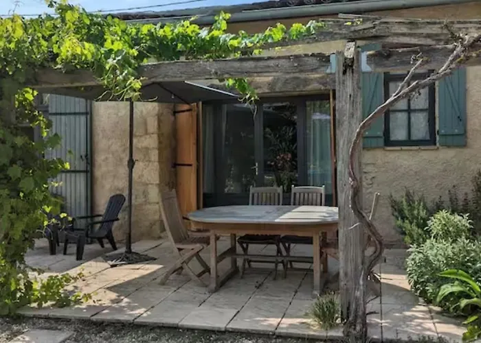 Hébergement de vacances Avec Piscine - La Sacristie *