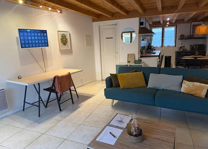 Сasa de vacaciones Avec Piscine & - La Sacristie *